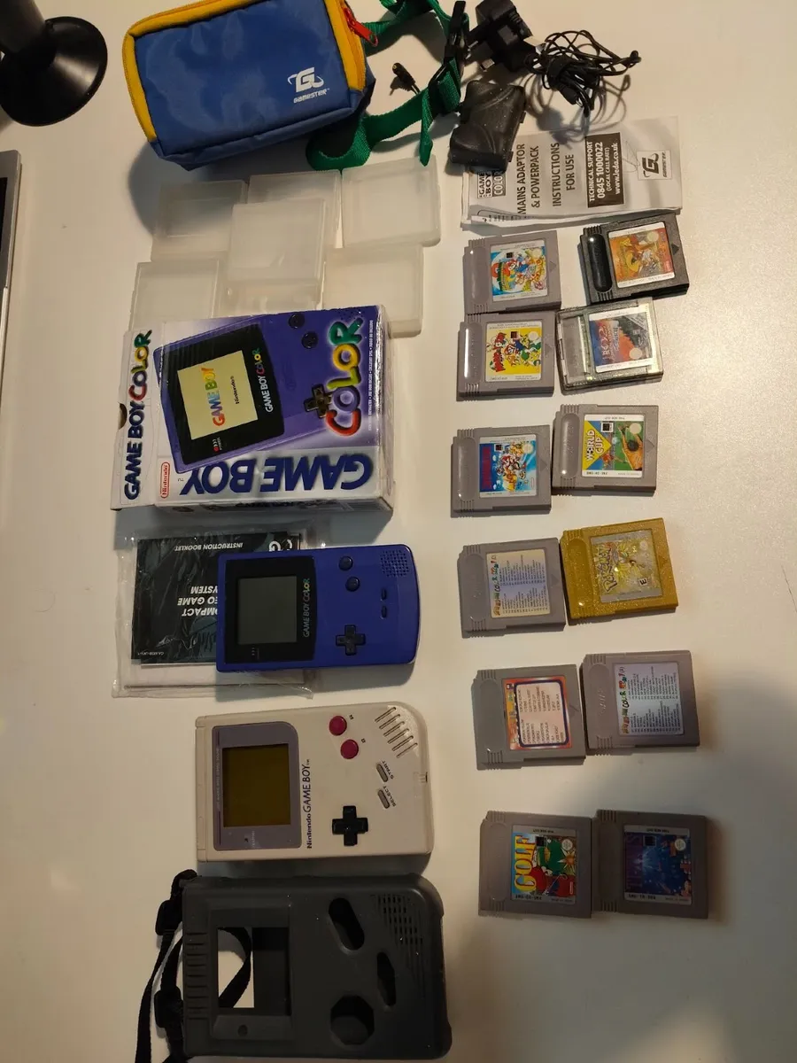 Gameboy bundle Color Original 12 games cases