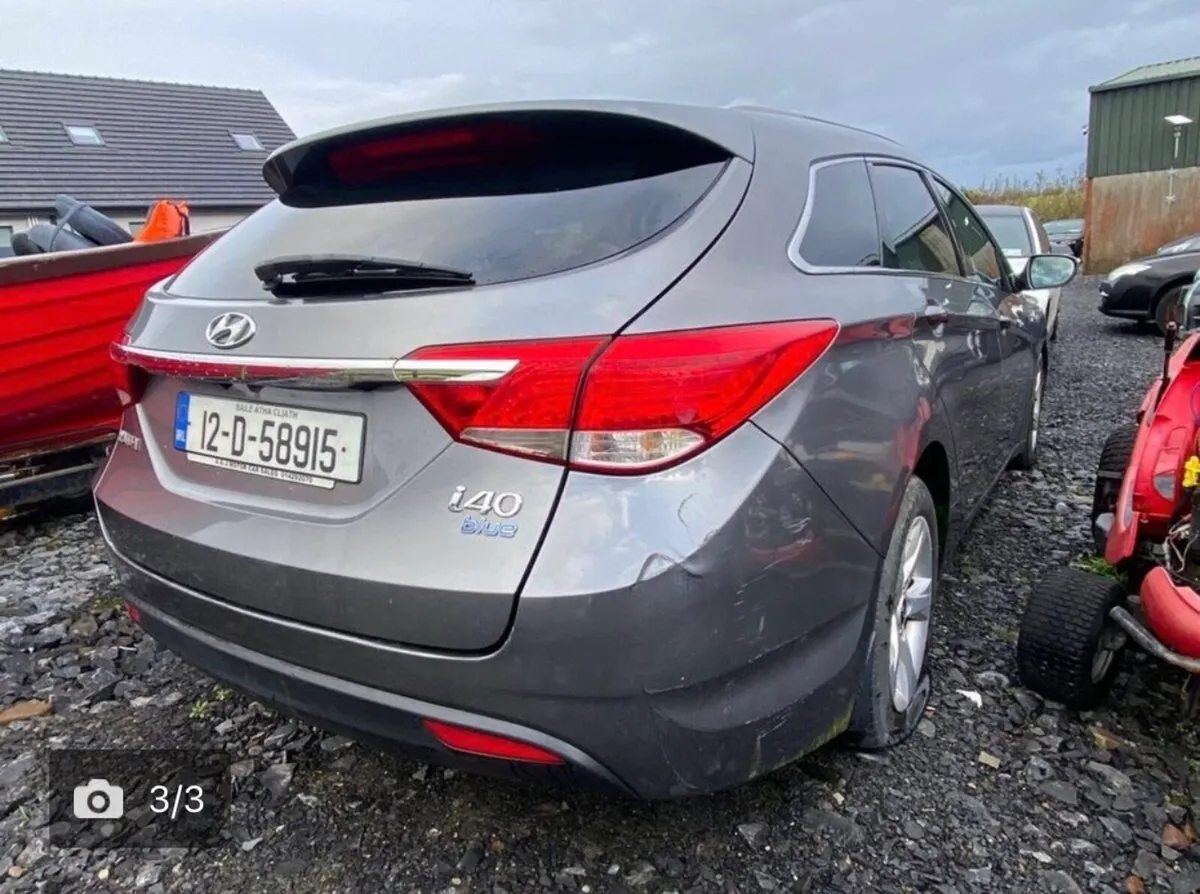 12 Hyundai i40 breaking - Image 3