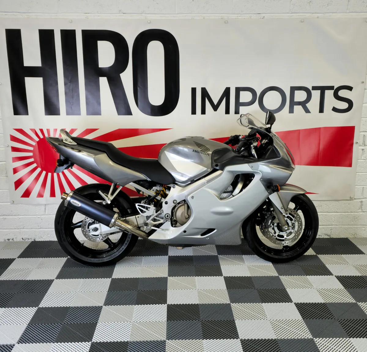 2005 Honda CBR600F - Image 1