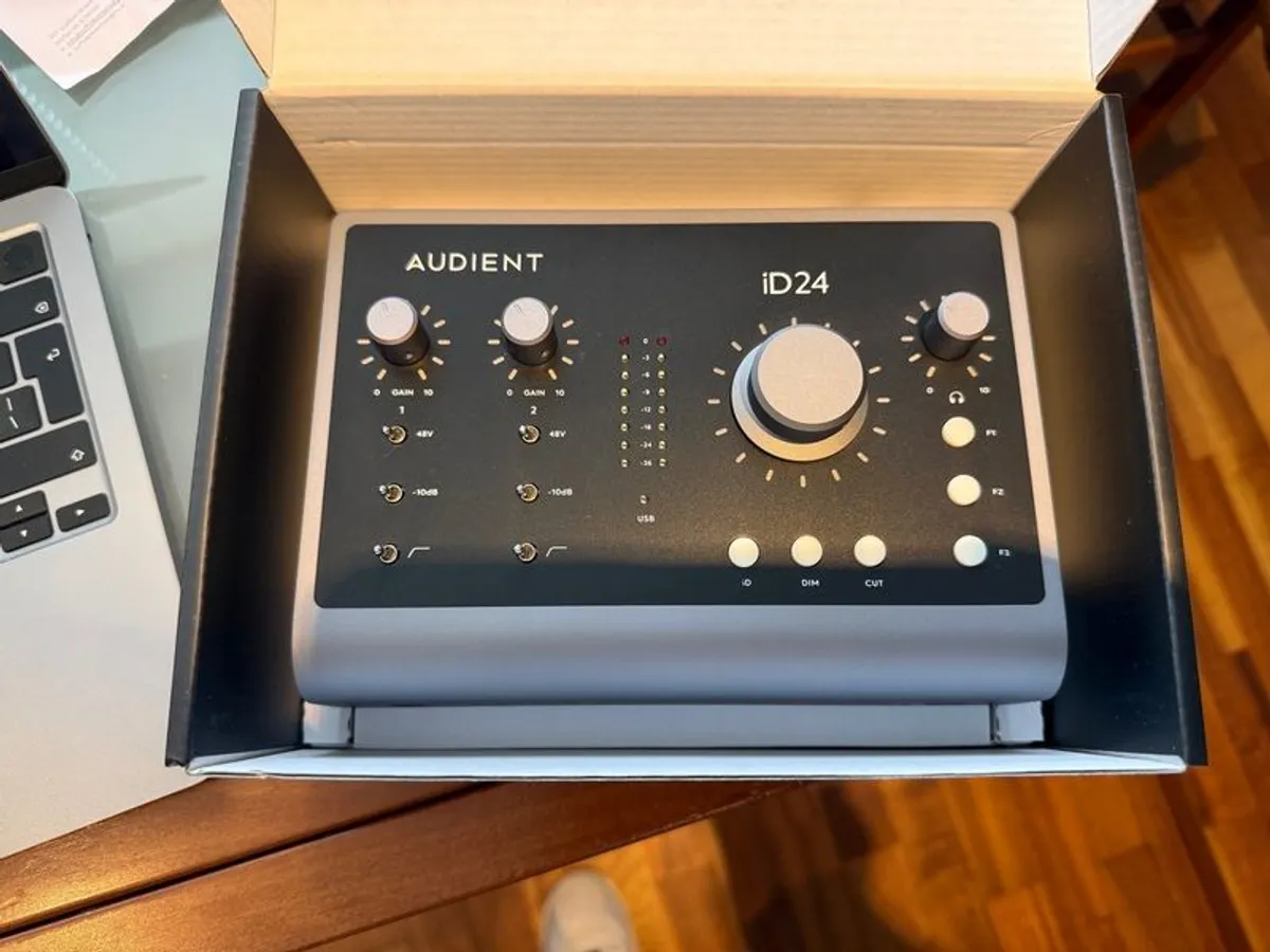 Audient ID24 audio interface - Image 1