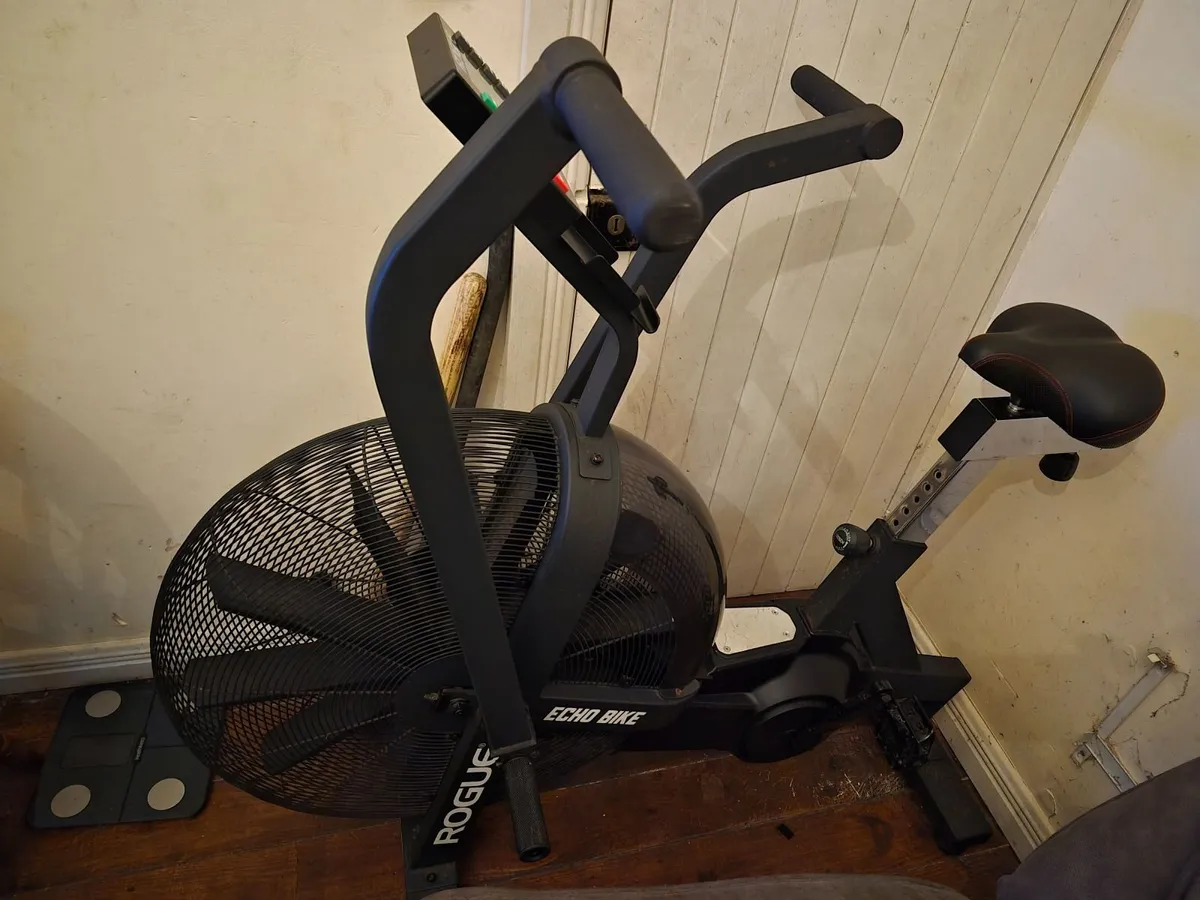 Gym equipment - Image 1