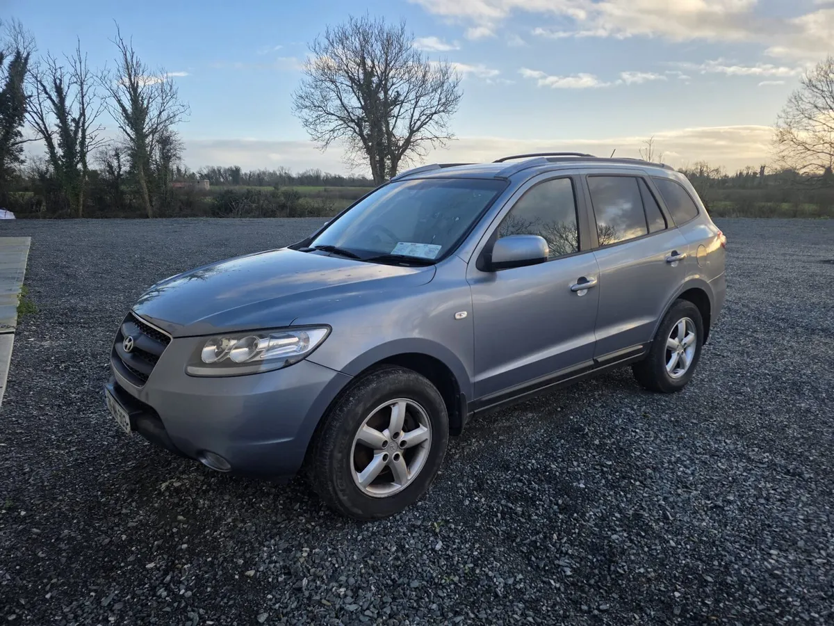 Hyundai Santa FE - Image 1