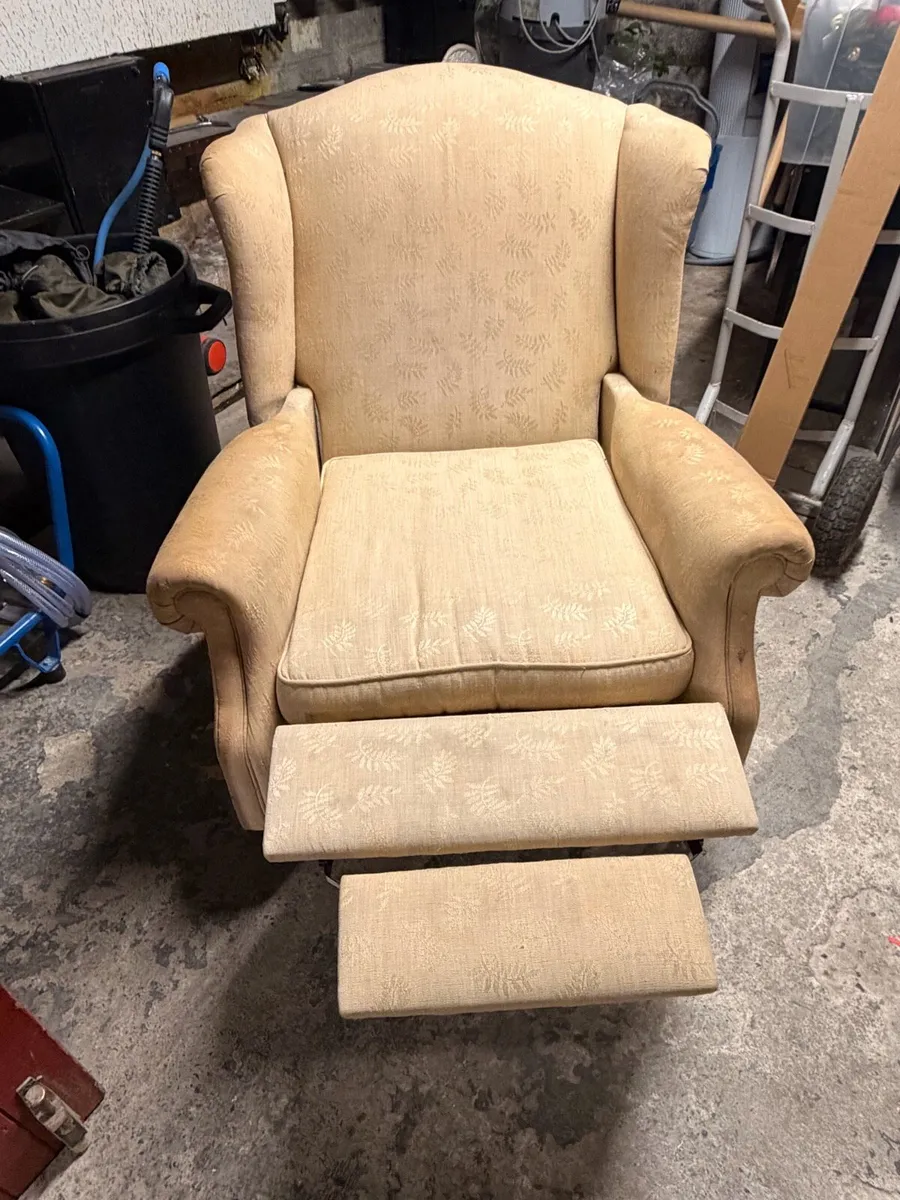 Laura Ashley Queen Ann recliner - Image 2