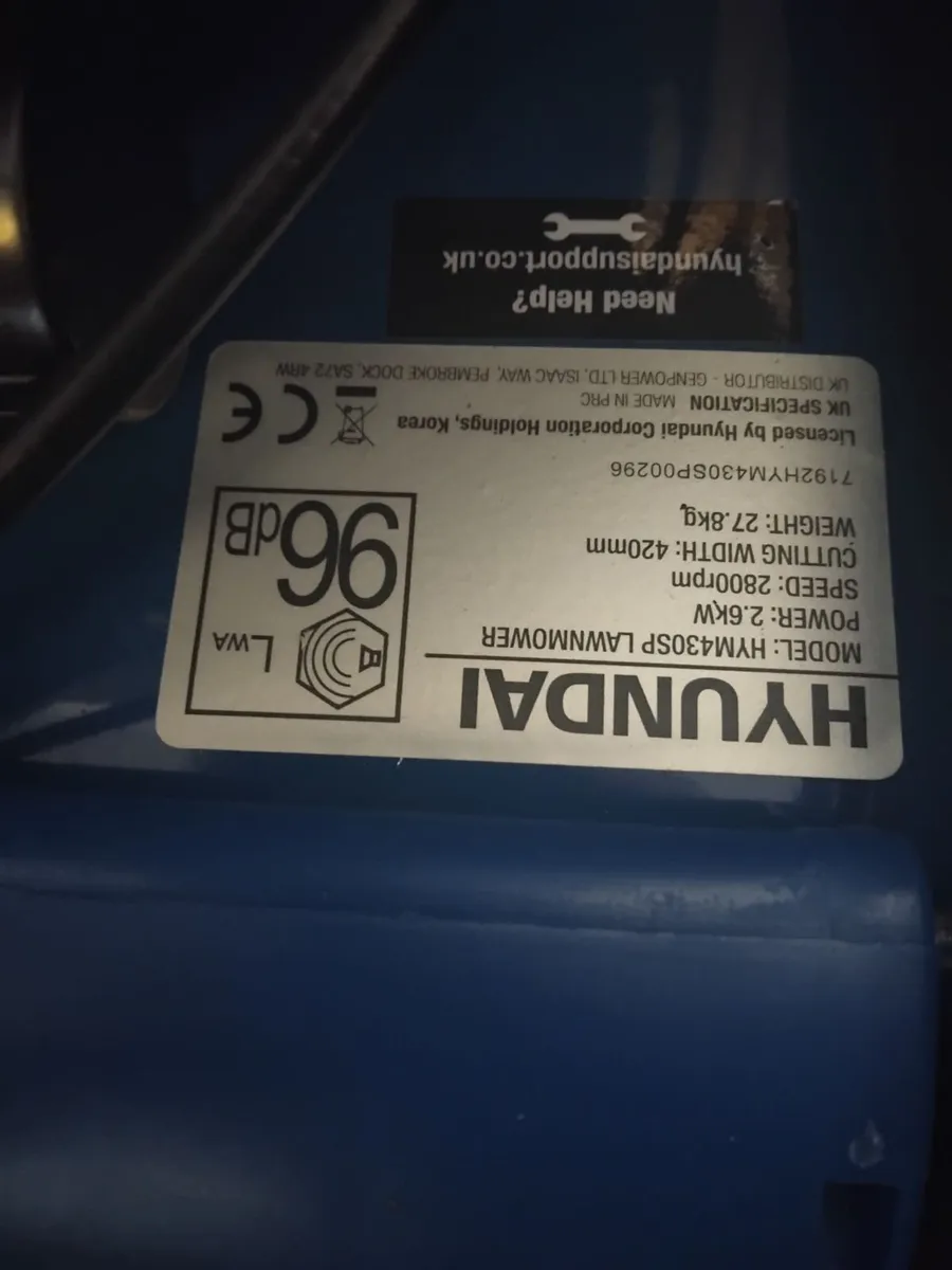 New Hyundai 430sp self-drive lawnmower - Image 2