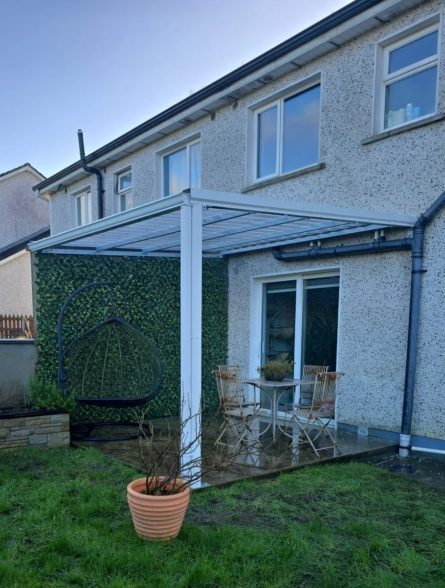 Pergolas & Outdoor seating areas - Image 1