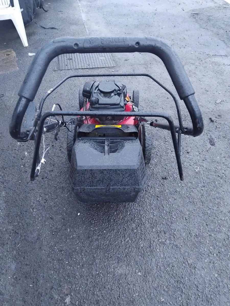 Self-drive lawnmower running very well read - Image 4