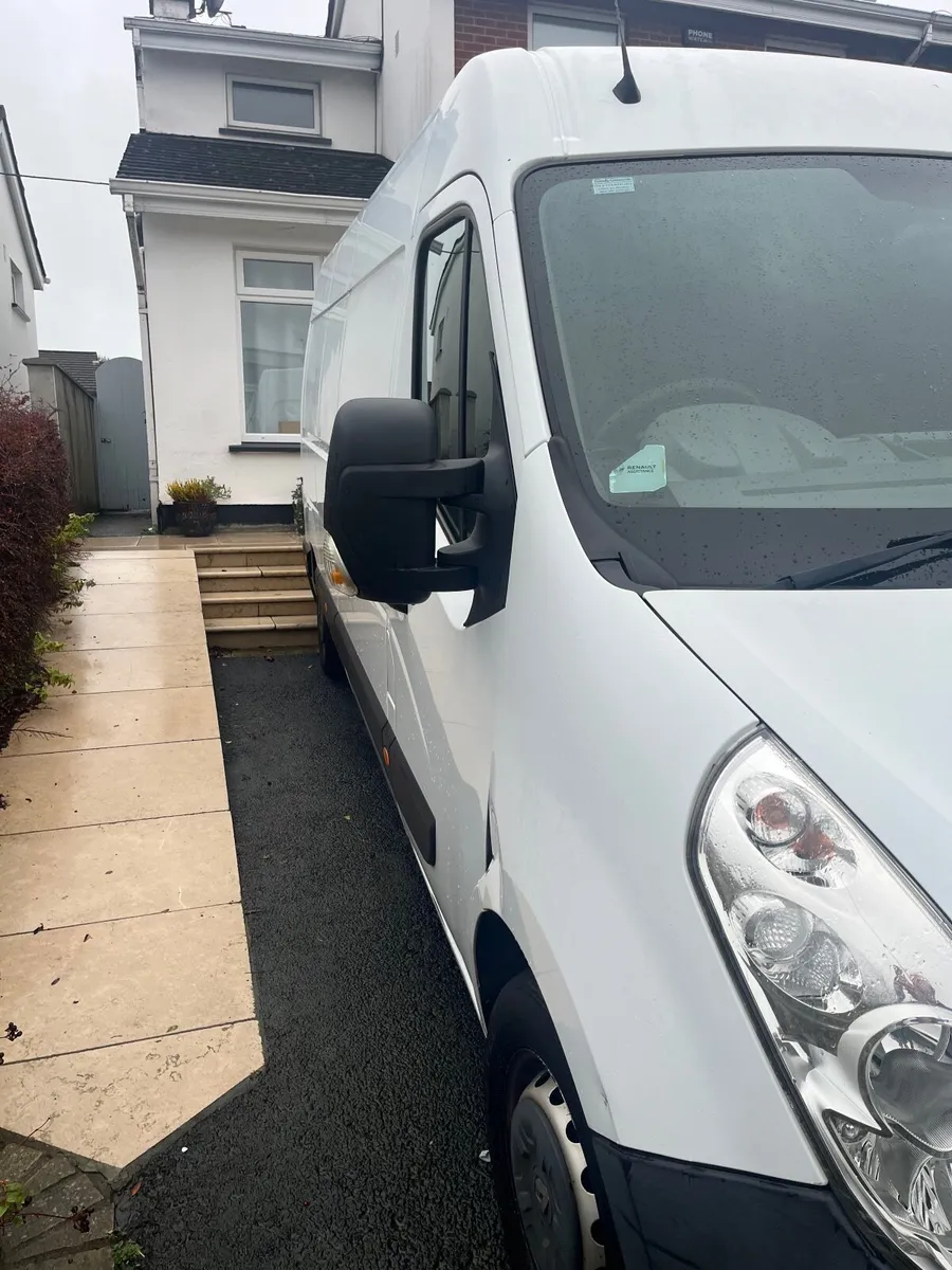 Renault Master 2017 - Image 2