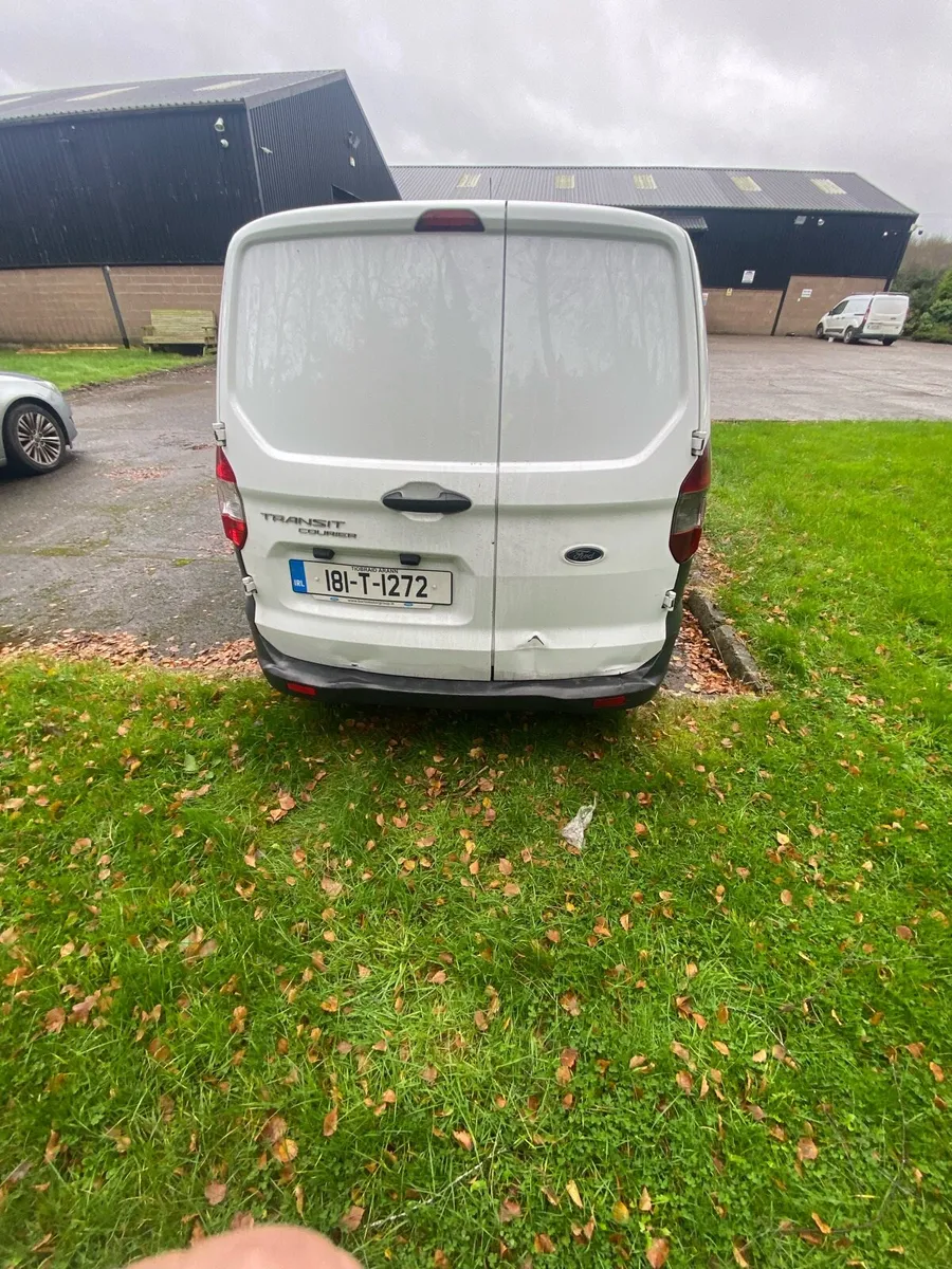 Ford courier - Image 4