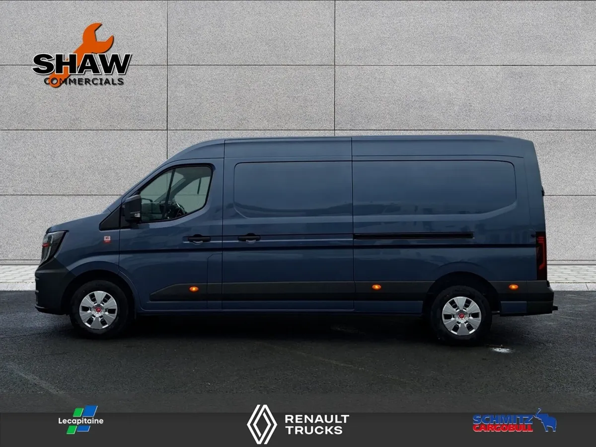 2026 New Renault Master - Image 2