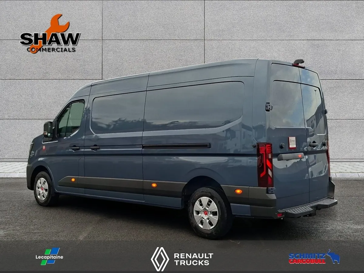 2026 New Renault Master - Image 3