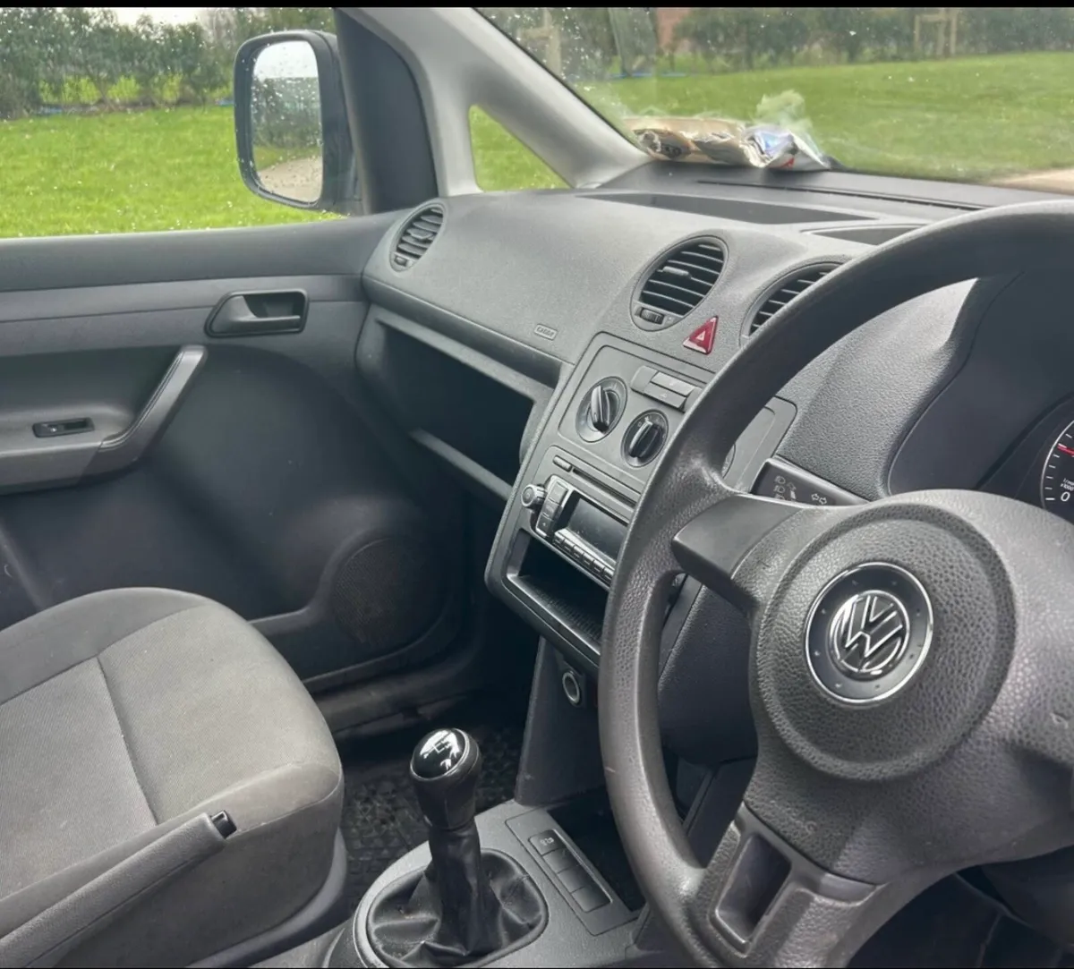 2014 Volkswagen caddy DOE 09,2026 - Image 2