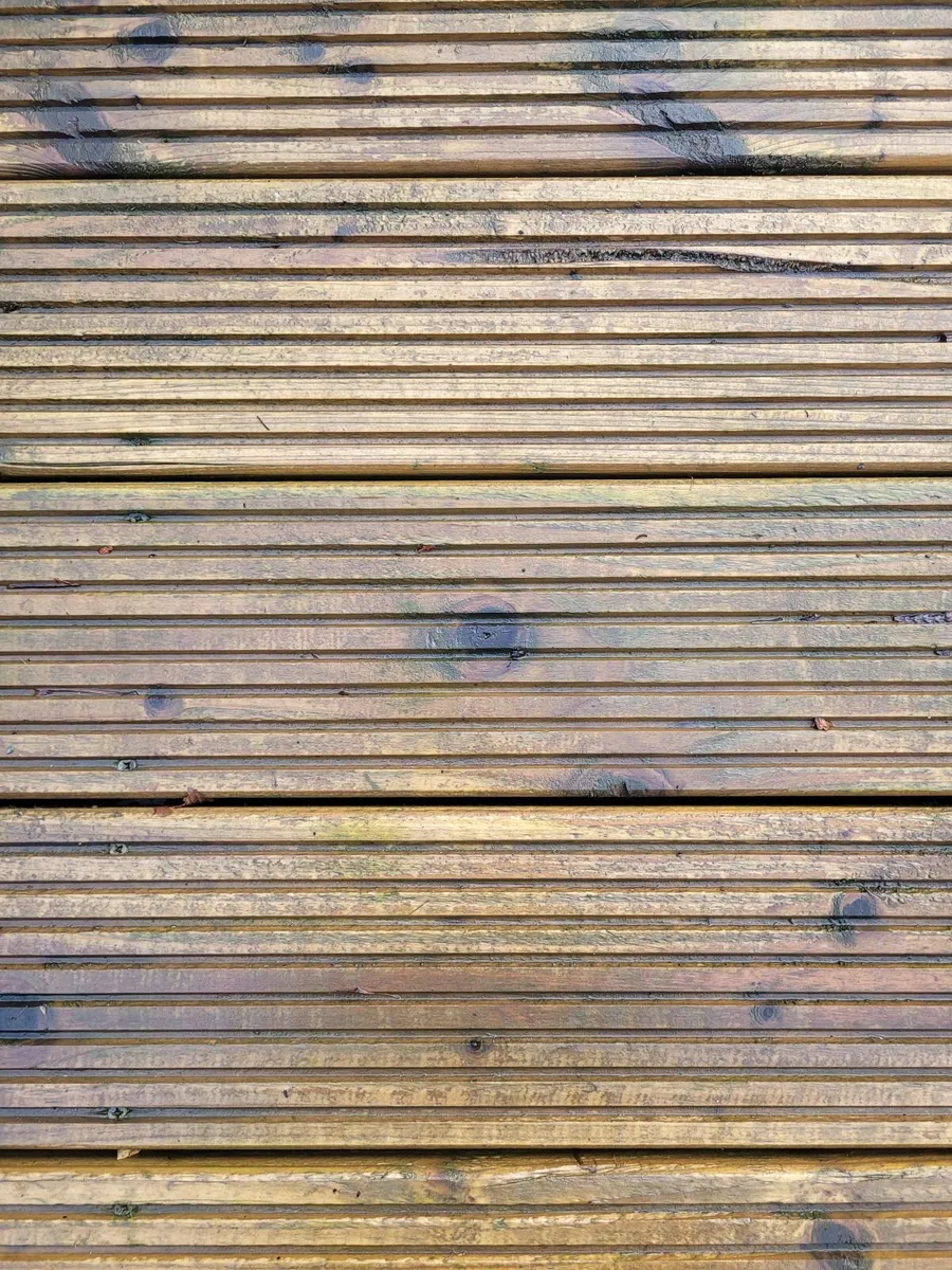 Wood decking - Image 2