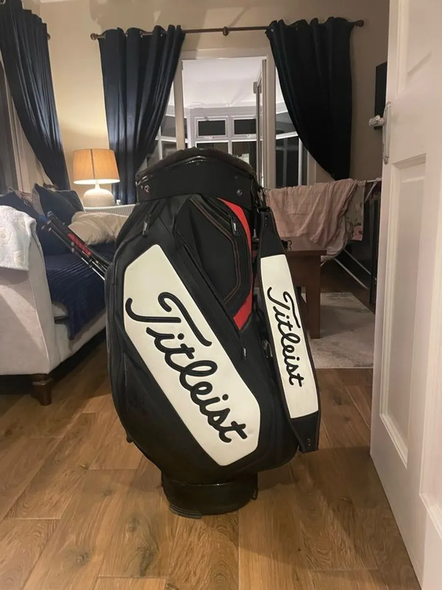 Titleist midsize Tour Bag - Image 3