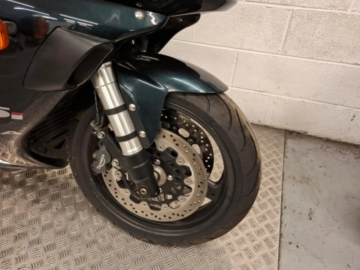 2002 Triumph Daytona 955i centennial edition - Image 3