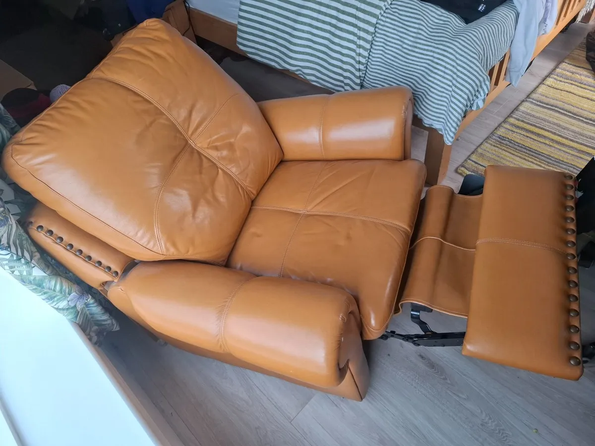 Recliner armchair - Image 2