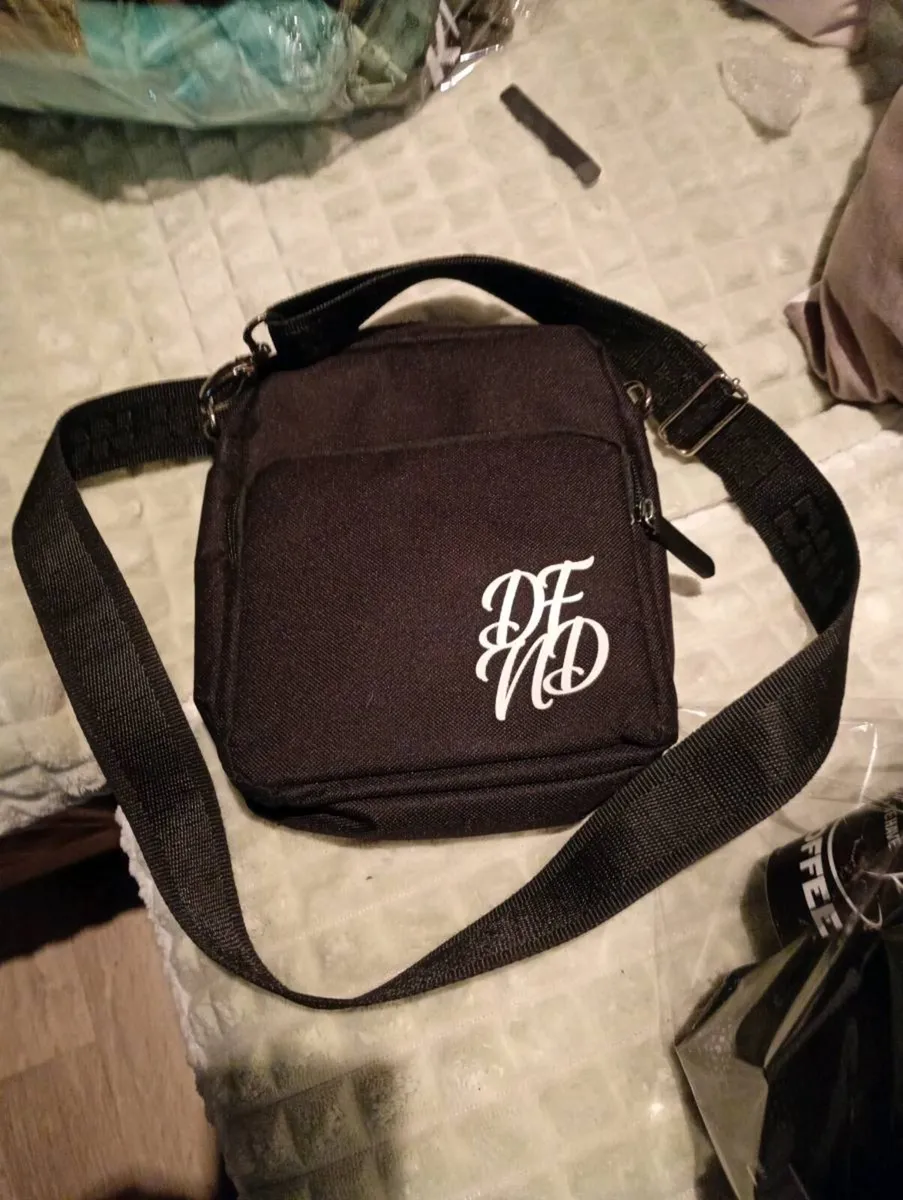 4 woman's  gift hsppers - Image 4