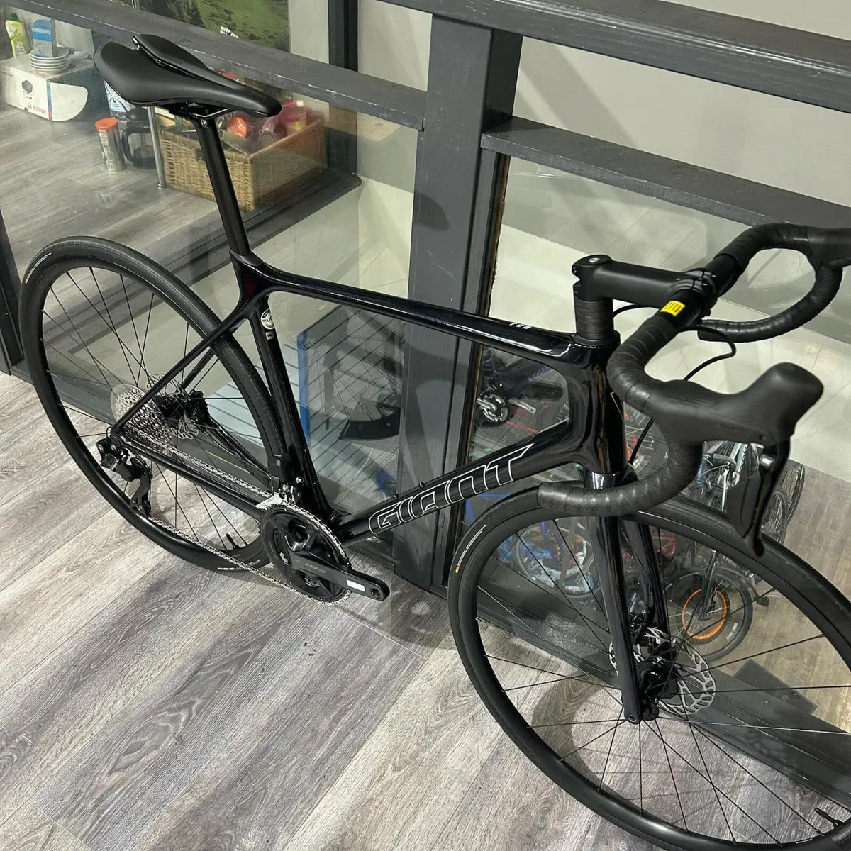 Giant TCR Advanced Disc 1 105 Di2 Medium - Image 3