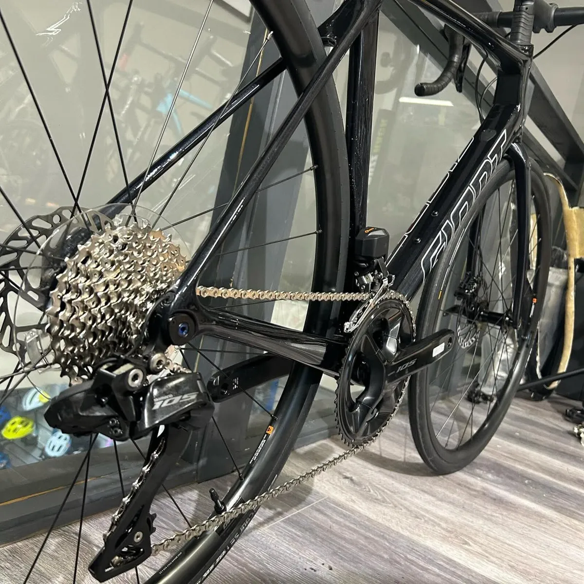 Giant TCR Advanced Disc 1 105 Di2 Medium - Image 4