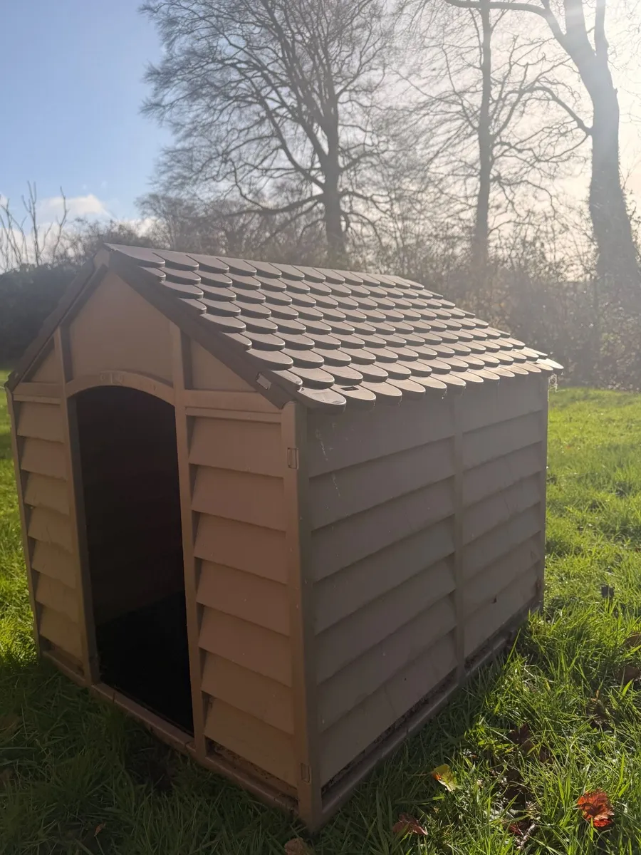 NEW Dog House - Assembled never used - Image 1