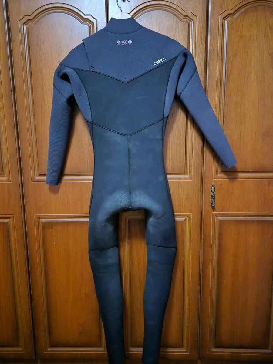 Mens winter wetsuit - Image 3