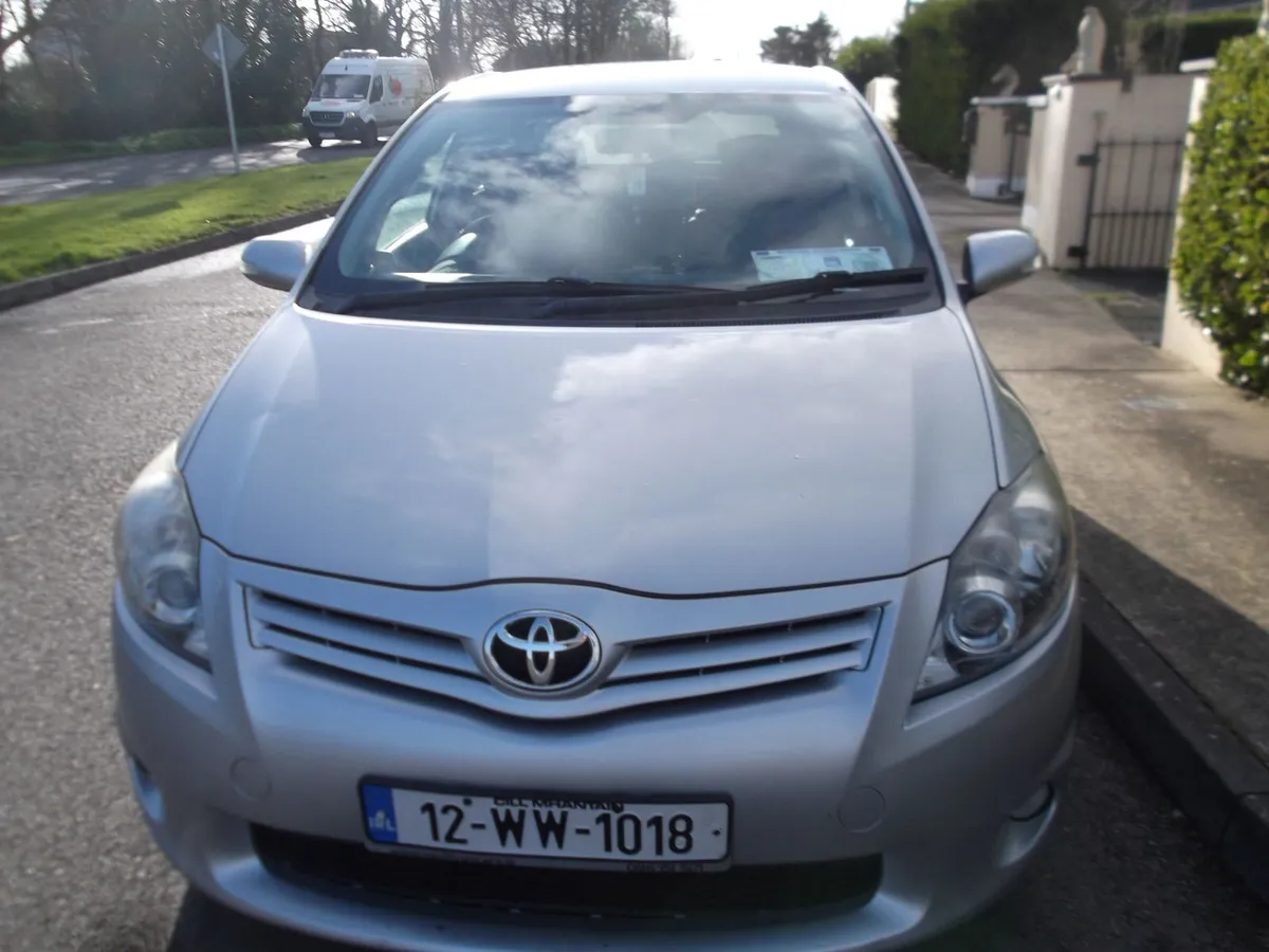 Toyota Auris 2012 - Image 3