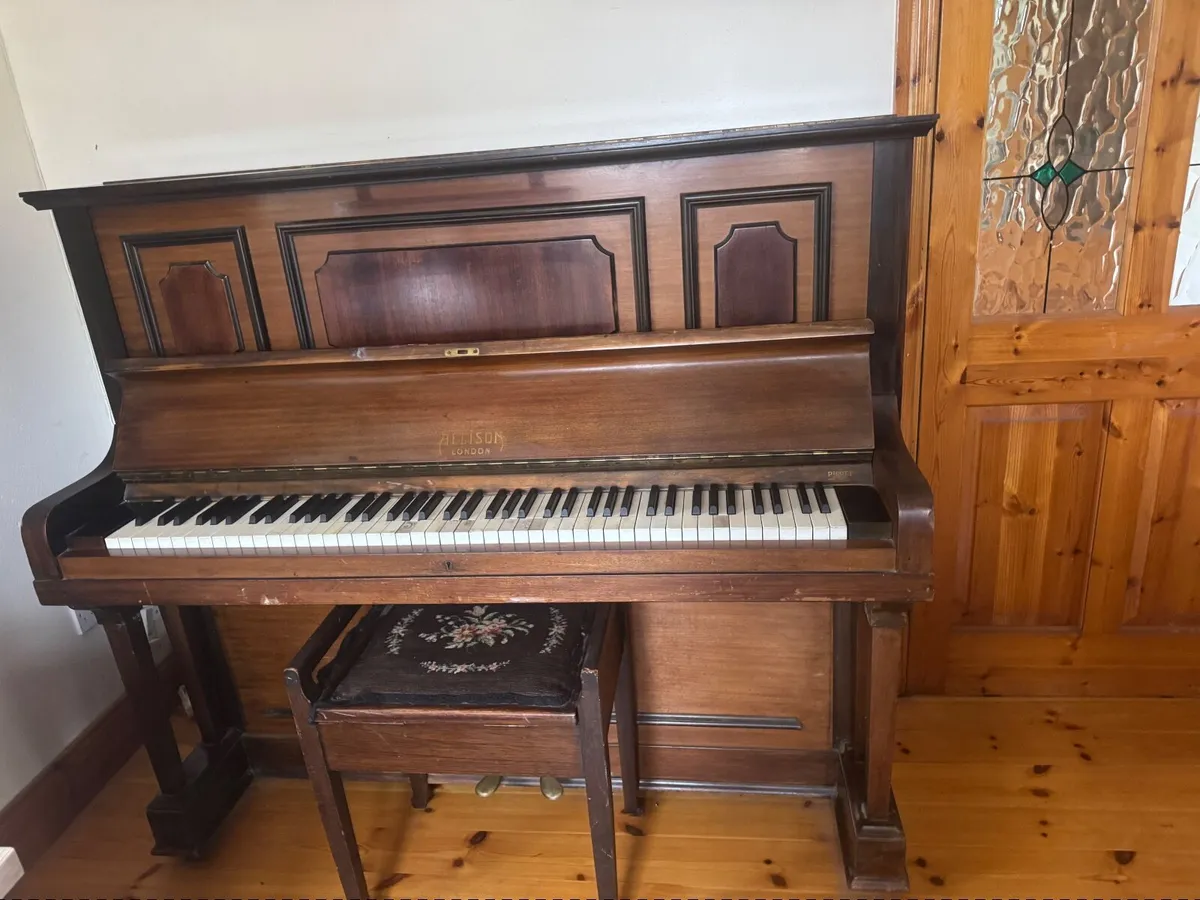 Piano with stool - Image 3