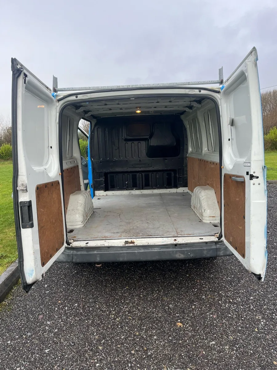 Ford transit - Image 2