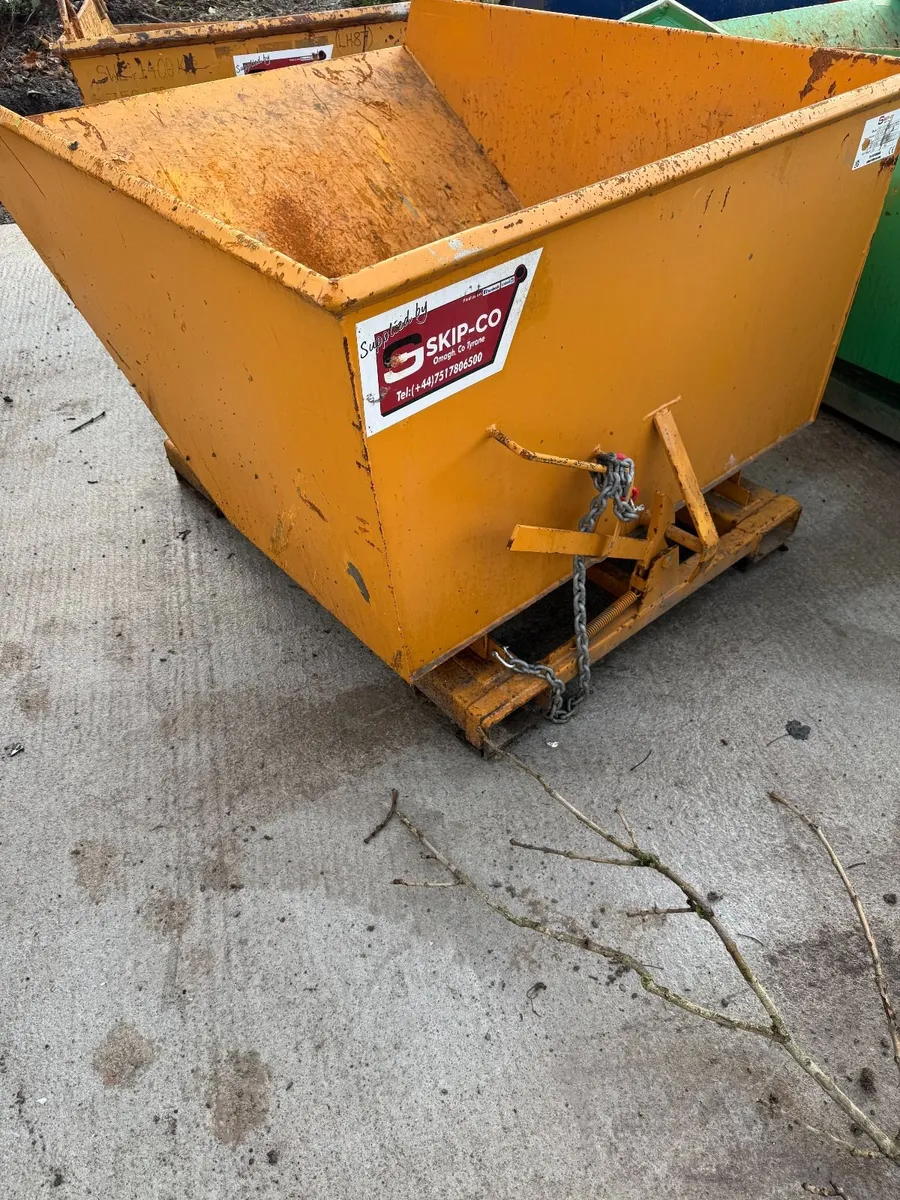Tipping skip - Image 2