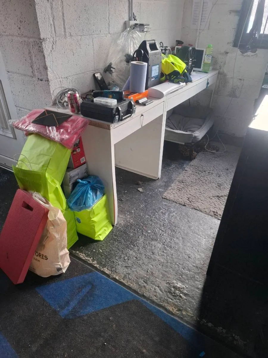 Shop and office furniture - Image 2