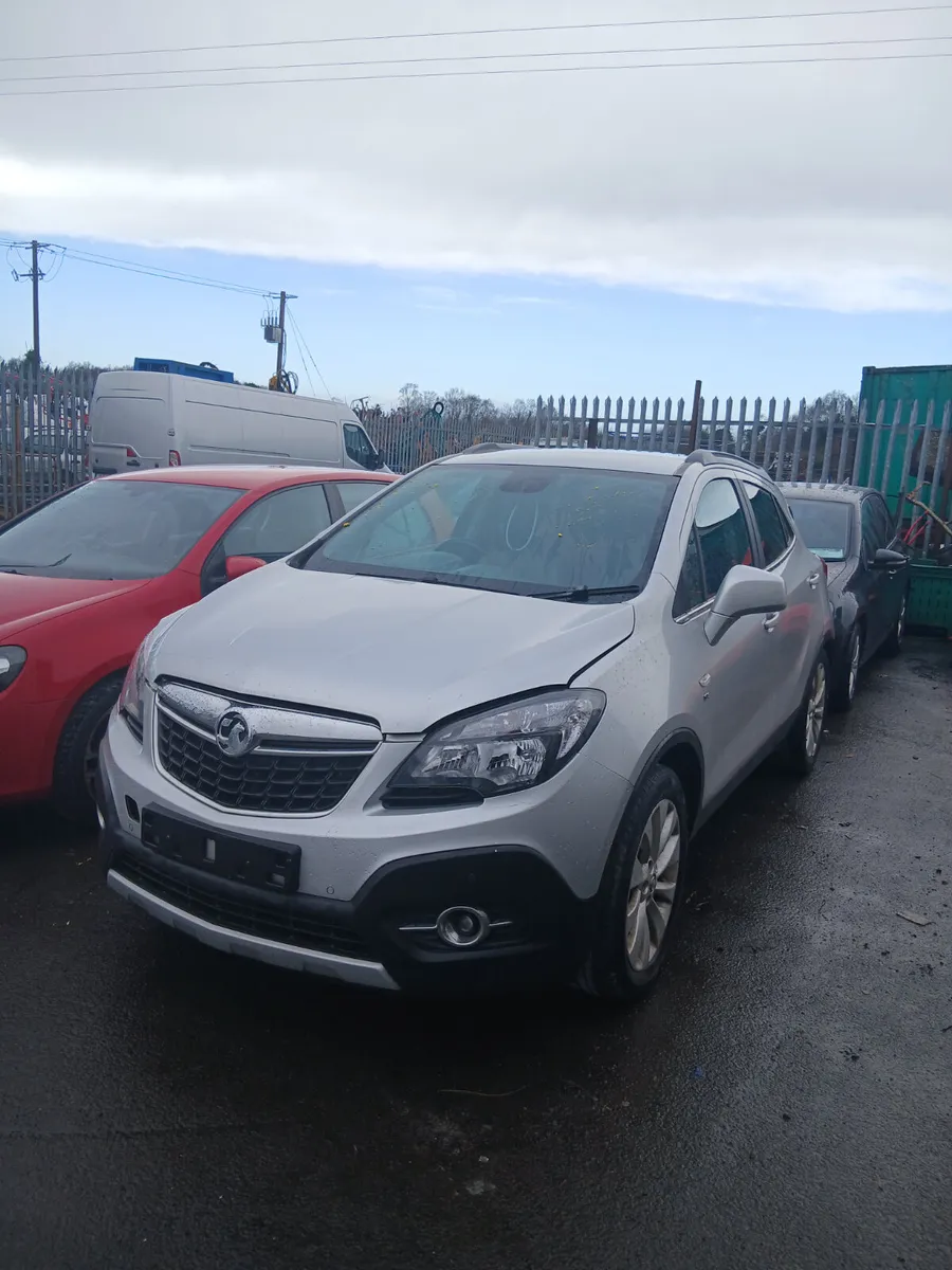 2016 Vauxhall Mokka 1.6CDTI BREAKING - Image 1