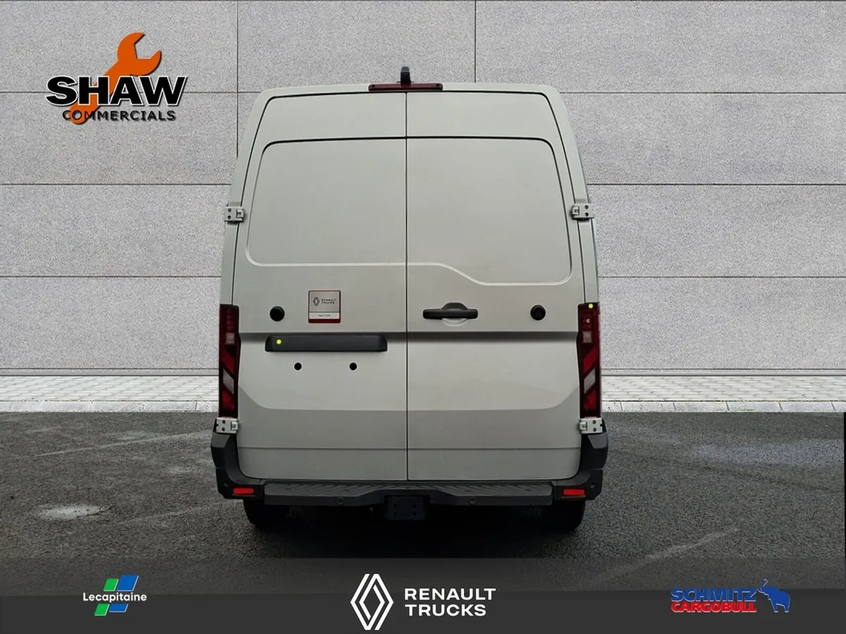 2026 Renault Master AUTO - Image 4