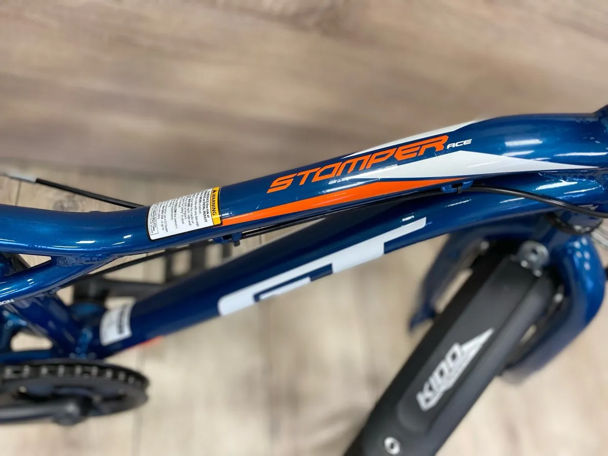 GT stomper ace (like new) - Image 4