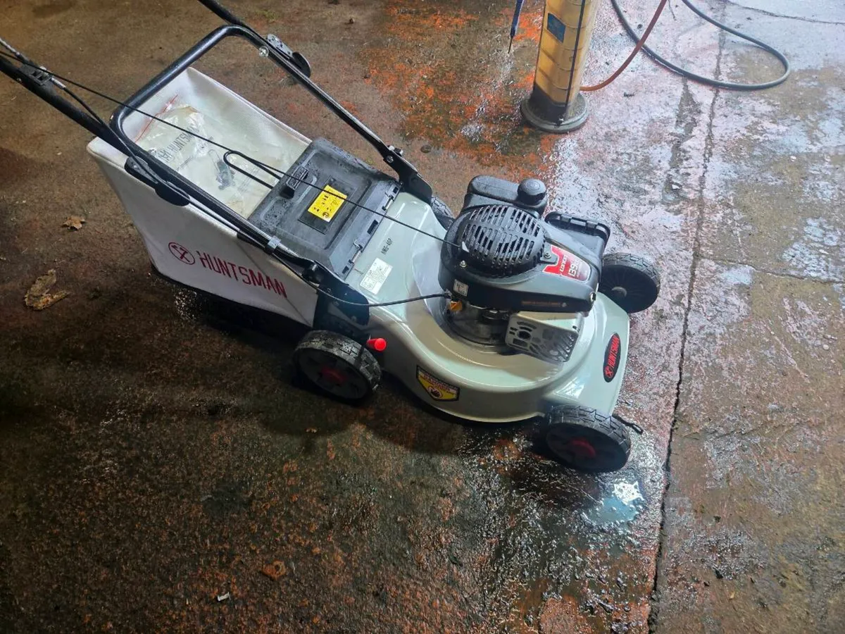 Lawnmower for sale - Image 4