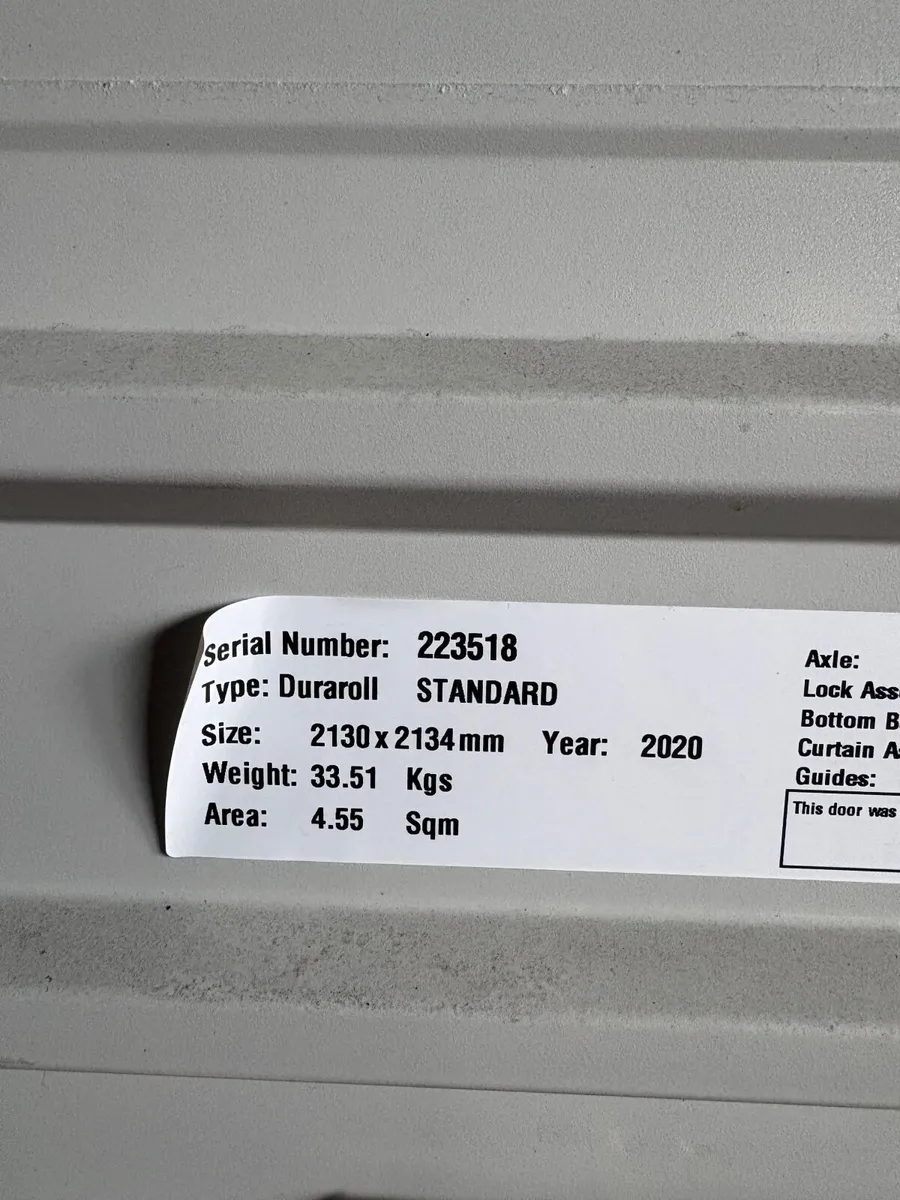 Garage door - Image 1