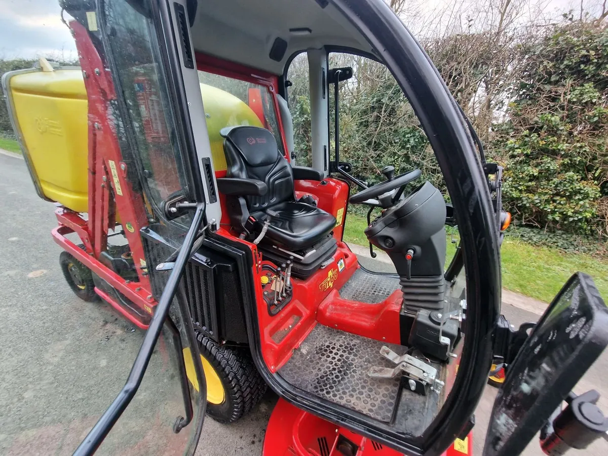 Gianni Ferrari Cruiser ride on mower lawnmower - Image 4