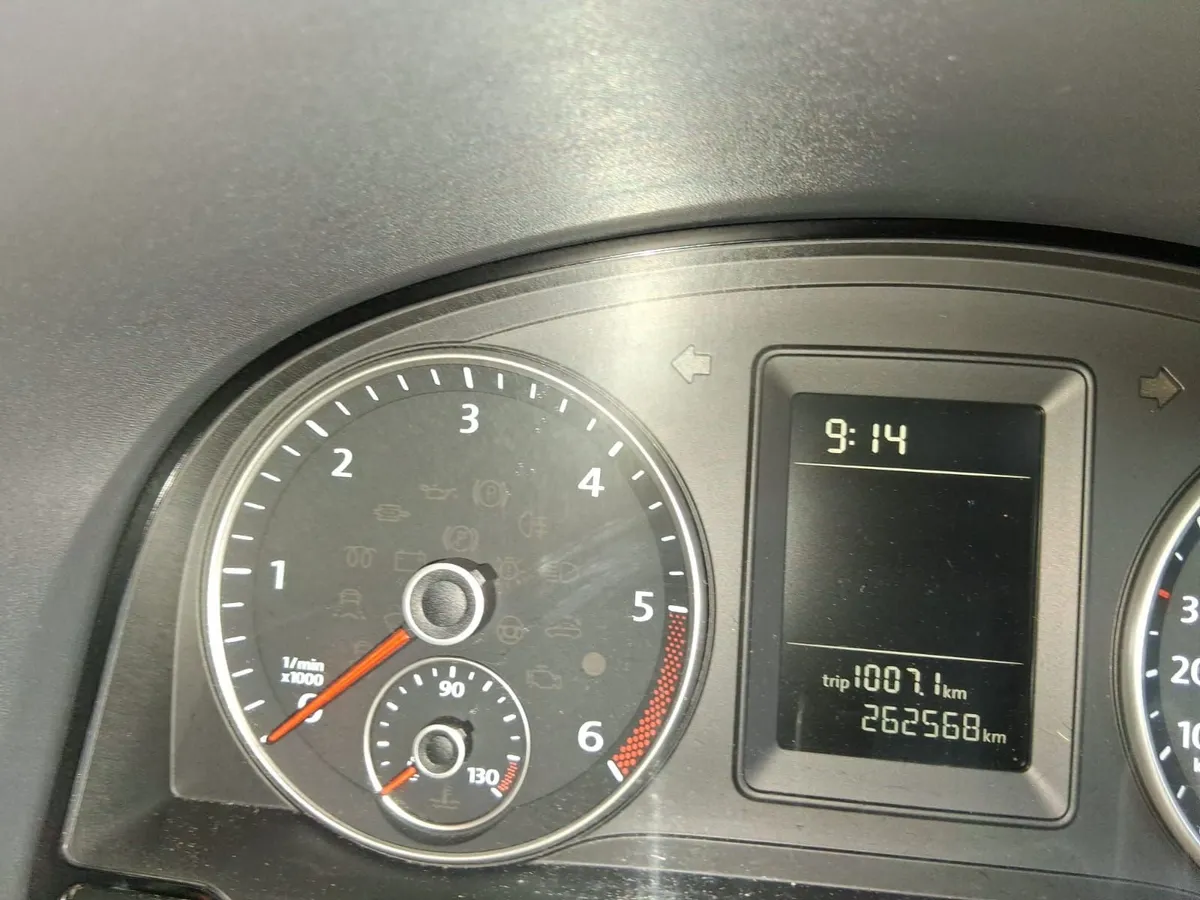 Volkswagen Caddy 2014 - Image 2