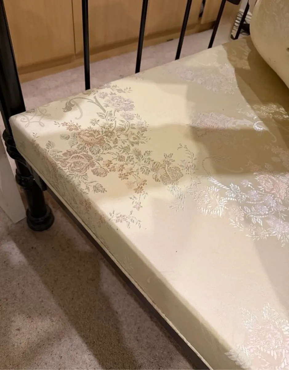 Cast Iron bed - superking size - Image 3