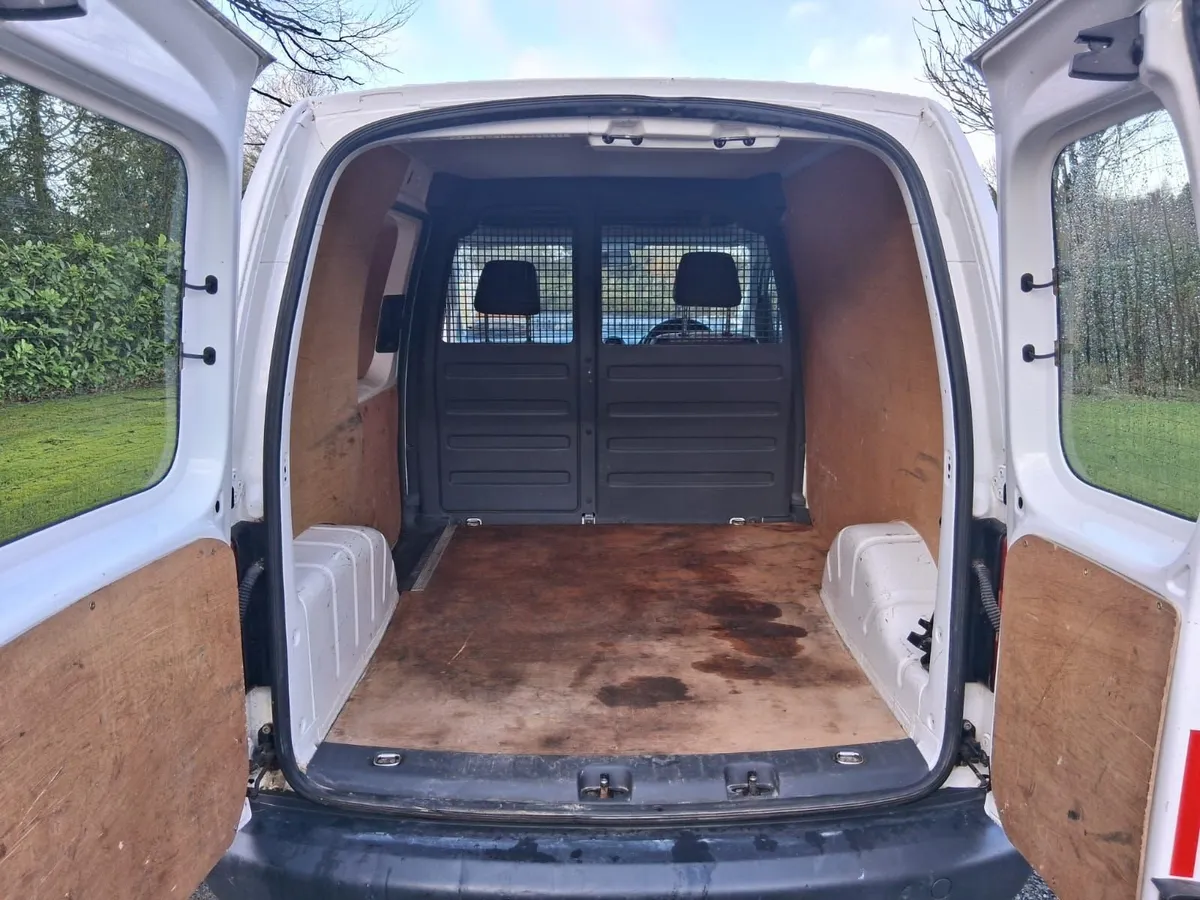 Volkswagen Caddy 2014 - Image 4