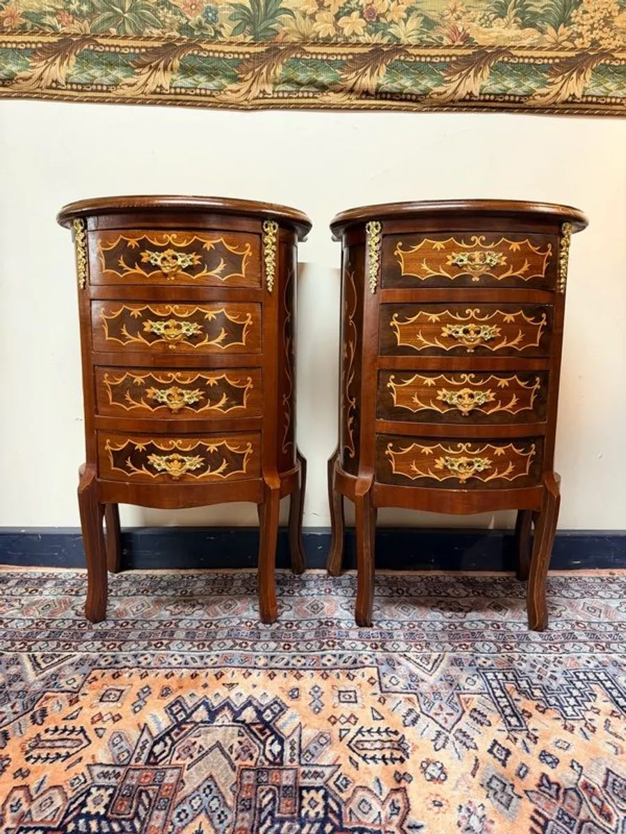Nice Pair of Marquetry Inlay Bedside Lockers / Nightstands - Image 1