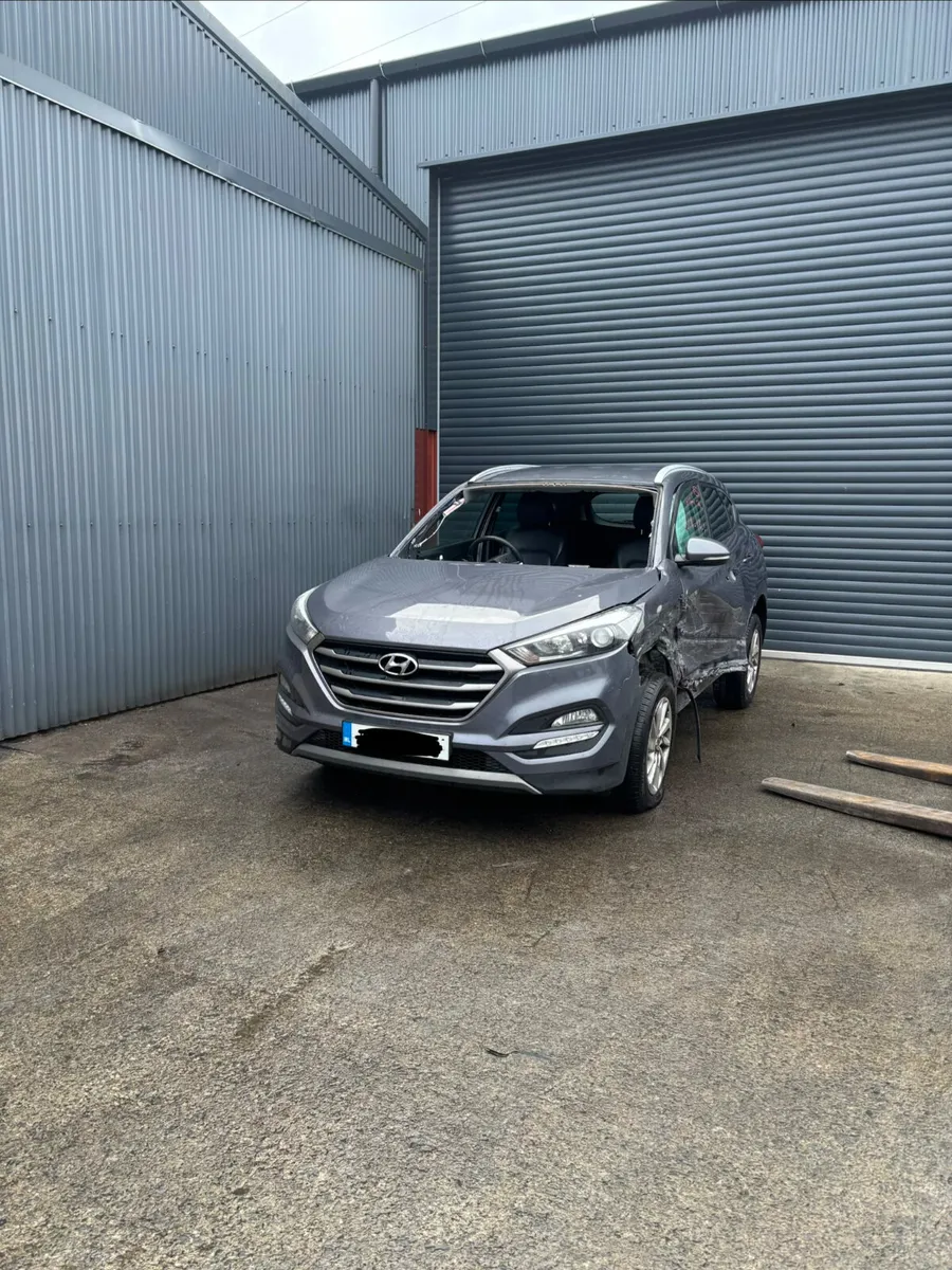2016 Hyundai Tucson for Breaking - Image 3
