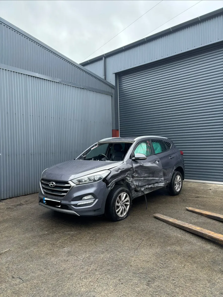 2016 Hyundai Tucson for Breaking - Image 2