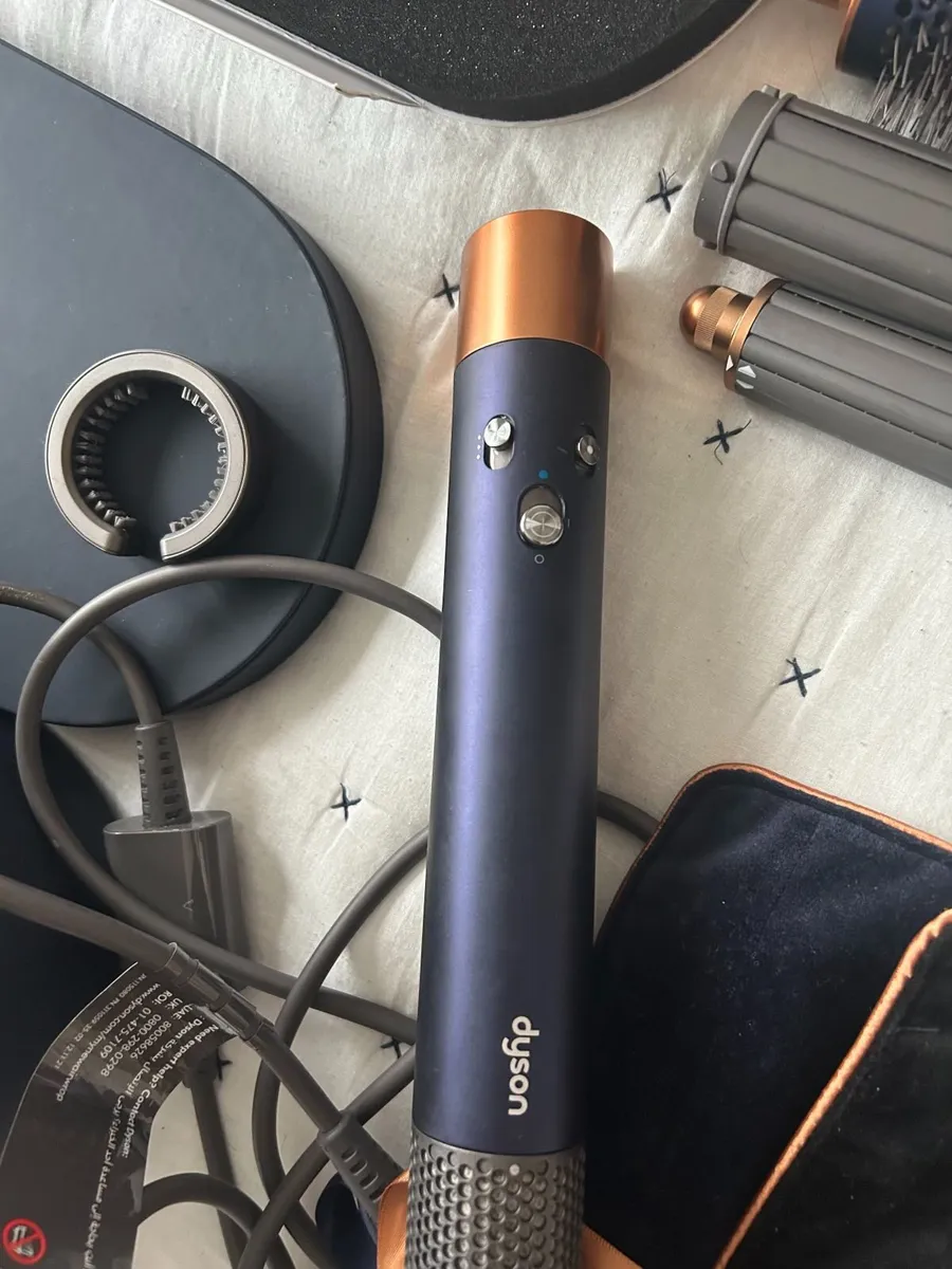 Dyson Air Wrap - Image 2