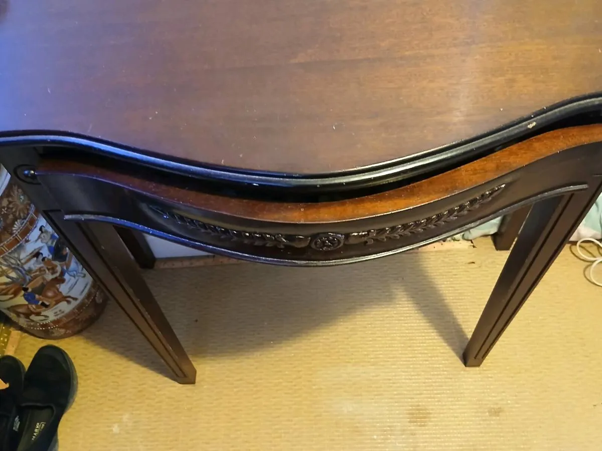 Hall table - Image 1