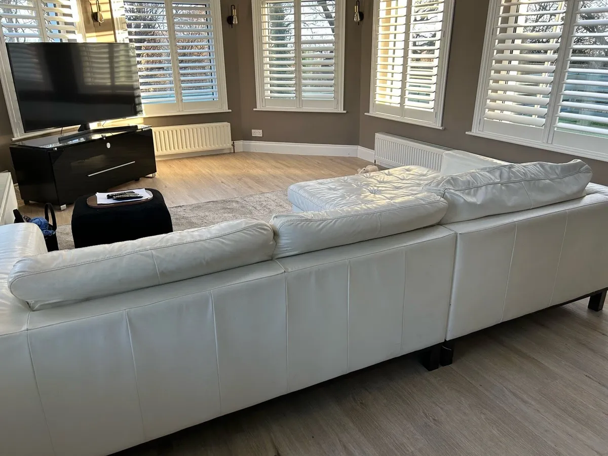 L shaped couch - Image 2