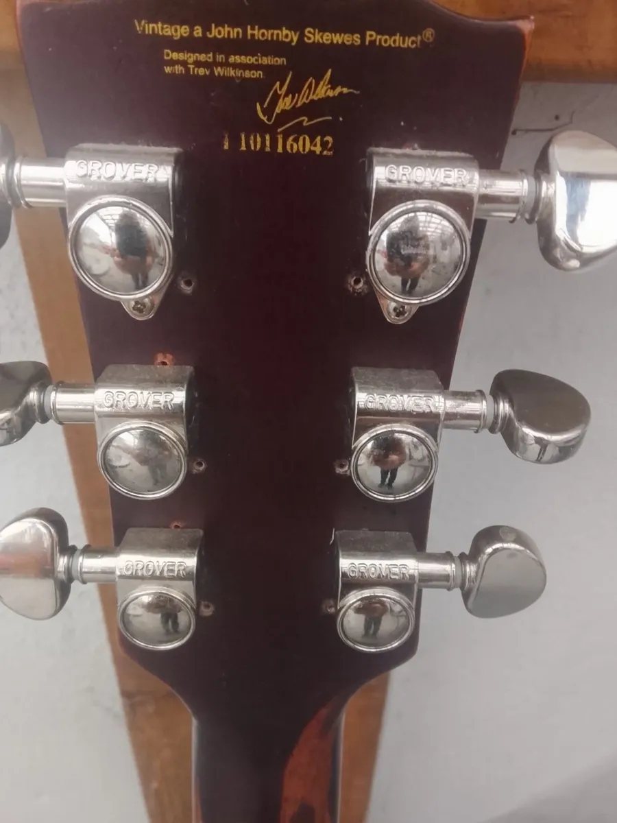 Vintage v100 - Image 4