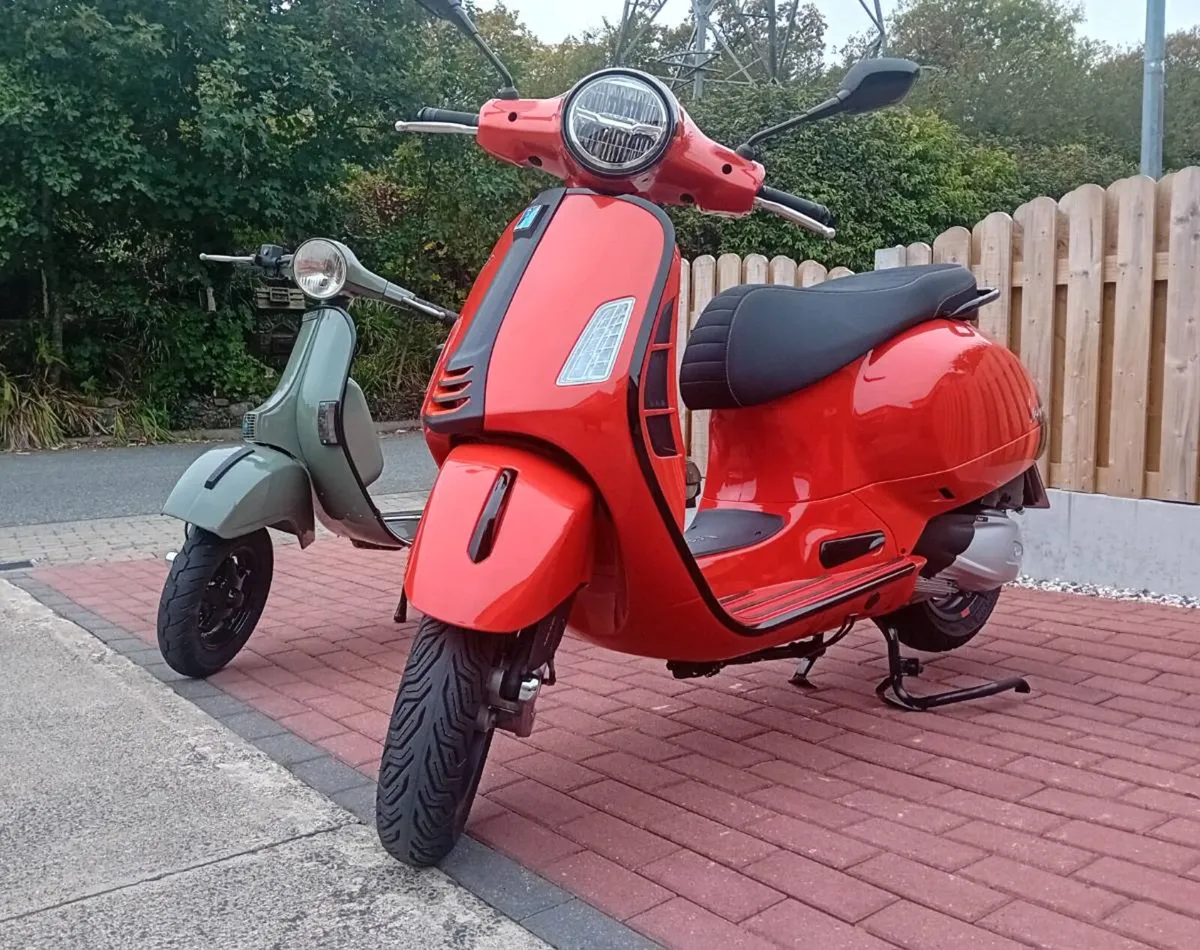 Vespa GTS 300s - Image 3
