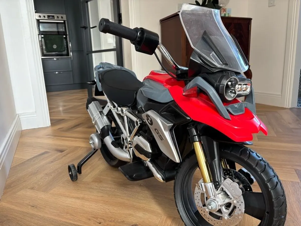 BMW Electric Motorcycle for kids - Image 3