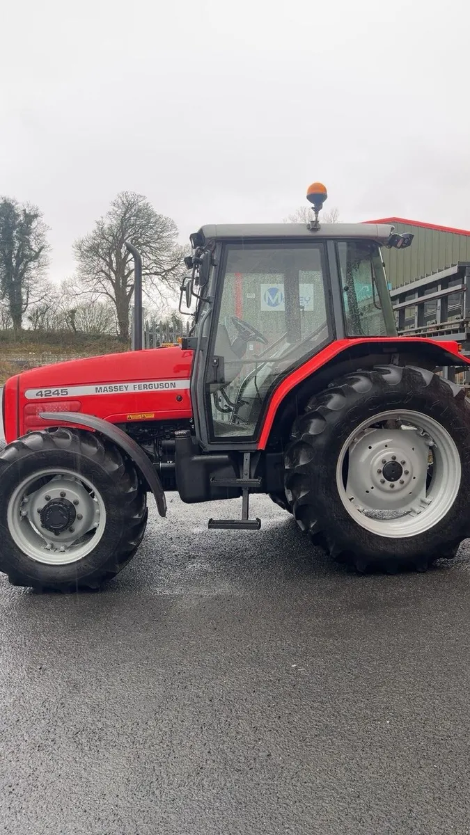 Massey Ferguson 4255 - Image 2