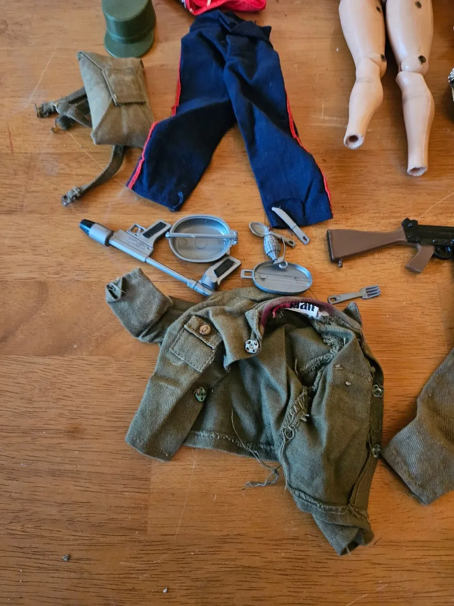 Vintage Action Man 1970's & Accessories - Image 2