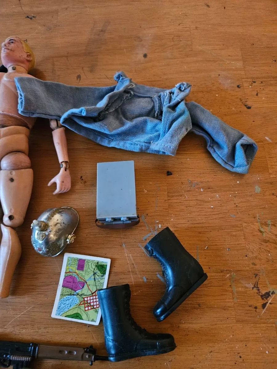 Vintage Action Man 1970's & Accessories - Image 3